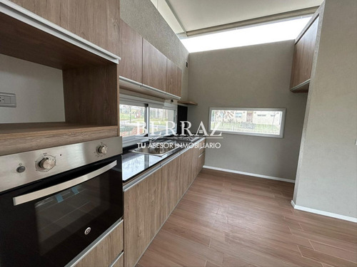 Imagen 7 de 17 de Casa En Venta En San Alfonso, Pilar Del Este, G.b.a. Zona Norte