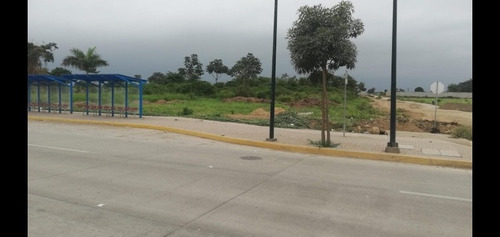Imagen 2 de 5 de A 300 M Del Terminal Terrestre De Machala Vendo De Oportunid