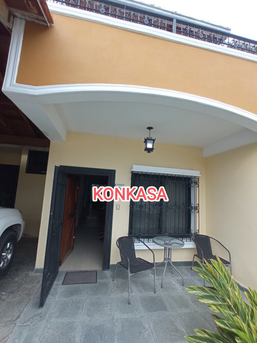 Konkasa Vende Town House Vía El Castaño. Maracay