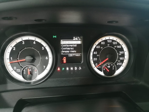 Imagen 13 de 15 de Dodge Ram 2500 Rey Caw St Ta 2016