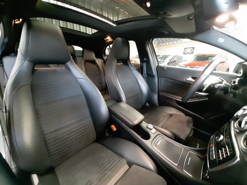 Mercedes-Benz Clase GLA 2.0 250 Cgi Sport Con Techo Panoramico At