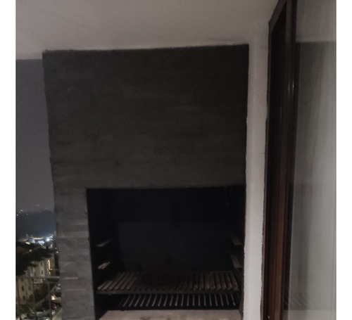 Amplio Depto. Cómo Nuevo En Condominio, 80 Mt2. 2d 2b 1e