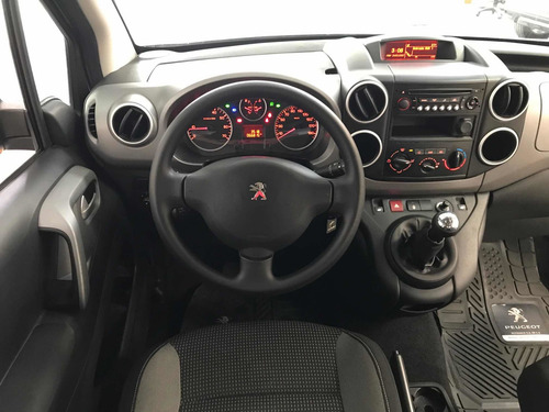 Imagen 10 de 14 de Peugeot Partner Tepee 2019 1.6 Outdoor 7 Pas. Mt