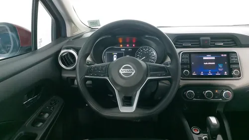 Nissan Versa 1.6 Advance Cvt