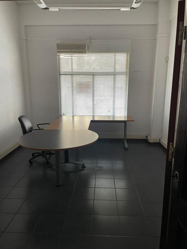 Oficina En Venta - 6 Despachos 2 Baños - 270mts2 - Monserrat