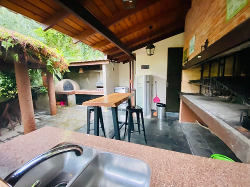 Casa En Venta De 3 Dormitorios En Playa Mansa