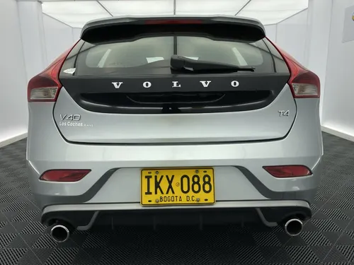 Volvo V40 1.6 T4 R-design