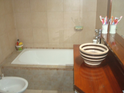 Imagen 8 de 14 de Casa Ph En Venta En Moron Centro