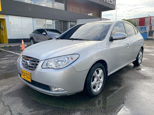 Imagen 4 de 25 de Hyundai Elantra Supreme Gls 2011