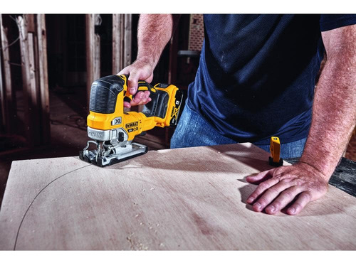 Motor Inalámbrico Sin Escobillas Jig Saw Dewalt Max Xr Dcs33