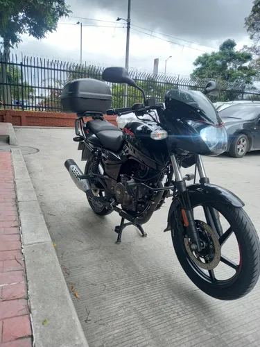 Pulsar 180 Neón Fi