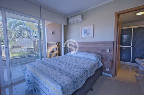 Apartamento En Playa Mansa- Ref: 3763