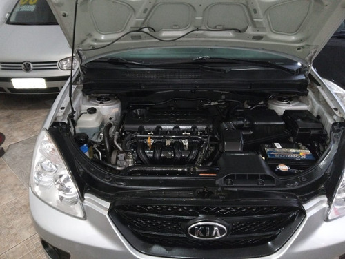 Kia Carens 2.0, 2009