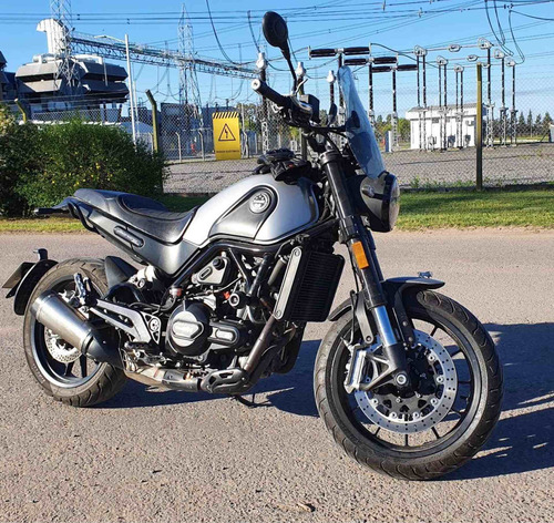 Imagen 4 de 9 de Benelli Leoncino 500
