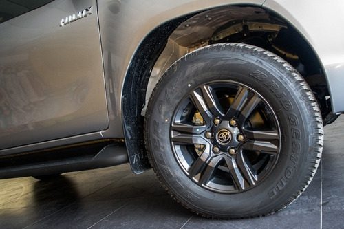 Imagen 9 de 18 de Toyota Hilux Srv 4x4 Aut 2021