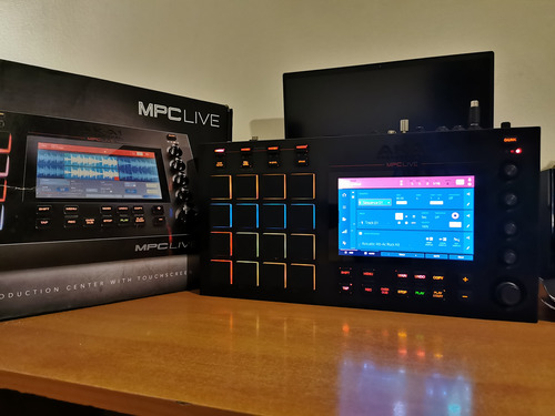 Akai Mpc Live 1 - Sampler Y Secuenciador (Usado)