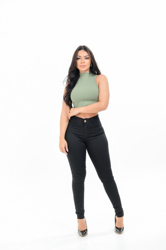 Imagem 8 de 10 de Calça Jeans Feminina Cós Alto Hot Pants Skinny Preta