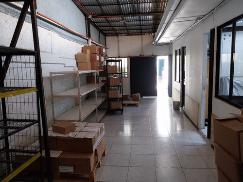Oficinas Y Bodegas Gran Ubicación Cercano Barrio San Diego