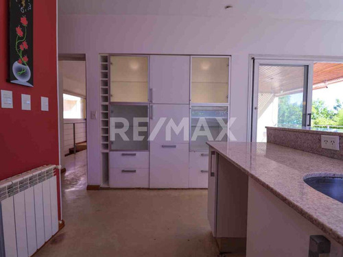 Alquiler De Casa 3 Dormitorios Comahue Golf