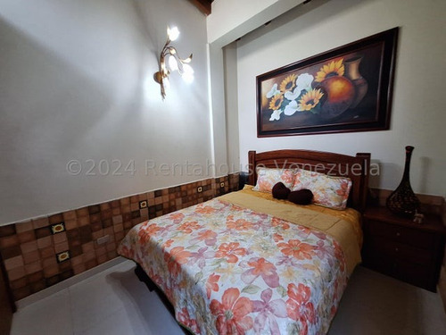 Gbf 25-5255 Venta De Espectacular Casa Acabados De Lujo Maracay El Castaño