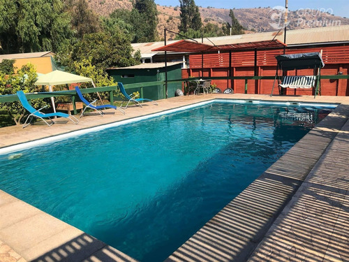 Casa De 140m2 En Venta De 4 Dorm. En Las Cabritas Calera