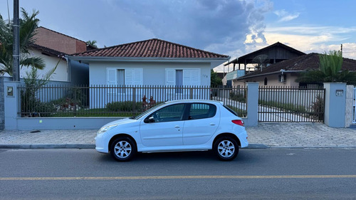 Peugeot 207 1.4 Xr Flex 5p