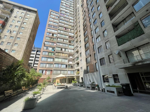 Departamento En Venta De 2 Dorm. En Santiago