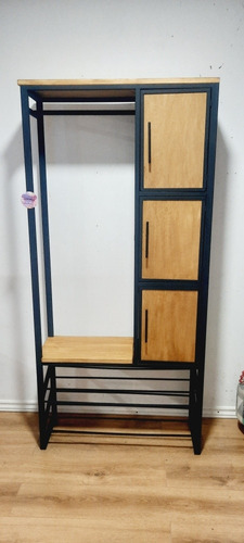 Ropero Hierro Y Madera