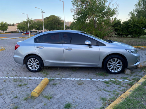 Honda Civic 1.8 Lxs At 140cv