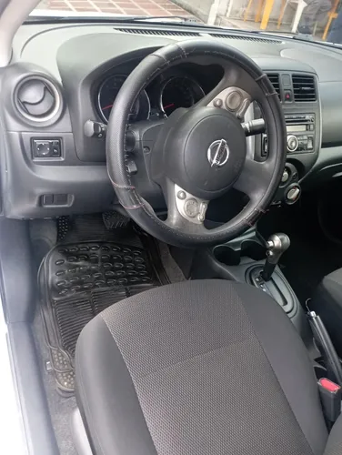 Nissan Versa 1.6 Advance