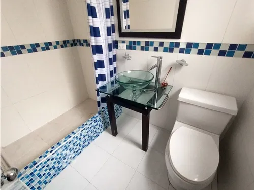 Casa En Venta En Suba Compartir