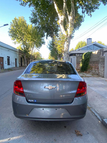 Imagen 5 de 15 de Chevrolet Sail 2016 1.4 Full