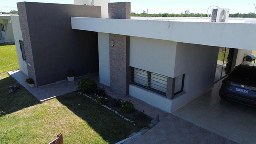 Casa Dos Dormitorios Nueva En Rio Tercero