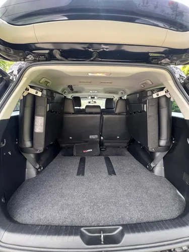 Toyota Fortuner Srv