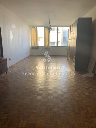 Venta Oficina Ciudad Vieja, Bs. Aires Y Zabala, 40 M2