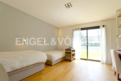 Imagen 8 de 15 de Casa A La Venta Que Combina Lujo, Calidad Y Naturaleza