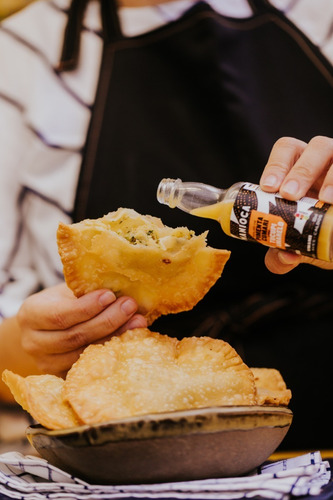 Imagem 3 de 4 de Molho De Pimenta Cumari Com Tucupi Amarelo De 60ml - Manioca