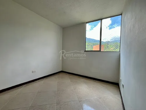 Apartamento En Arriendo En Camino Verde. Cod A776100