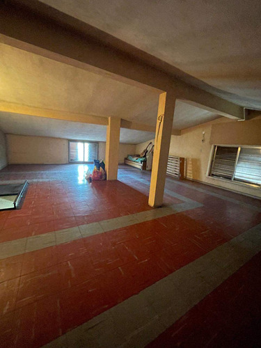 Venta Chalet 2 Dormitorios Castelar Con Cochera