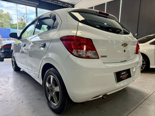 Chevrolet Onix 1.0 Joy 5p