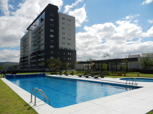 Imagen 1 de 8 de En Renta Departamento Amueblado En Life Juriquilla, 150 M2,