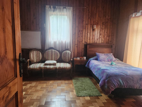 Casa En Venta De 9 Dorm. En Concepción