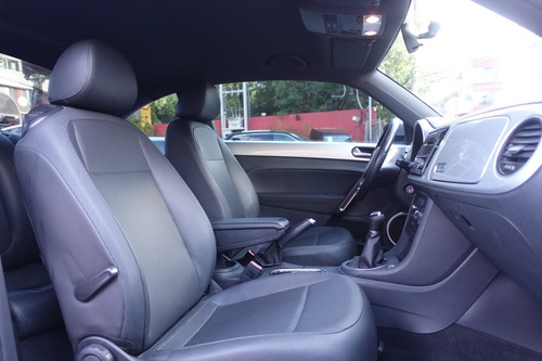 Imagen 12 de 13 de Volkswagen Beetle Sport 2015