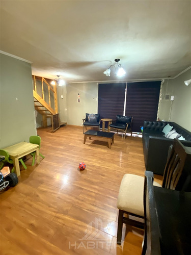 Linda Casa En Venta De 4 Dorm. Bombero Garrido, Curicó