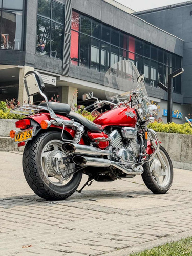 Honda Magna 750 Tour