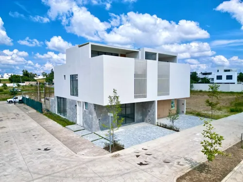 Casa En Venta En Parques Vallarta, Coto Nogal, Zapopan.