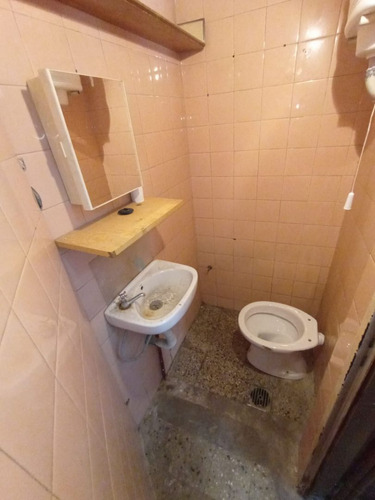 Imagen 7 de 11 de Local En Alquiler En Caseros