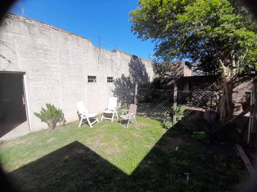 Local Con Vivienda En Venta En Libertad