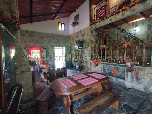 Casa Tipo Chalet Amoblado En Venta Cubiro 25-3359 App