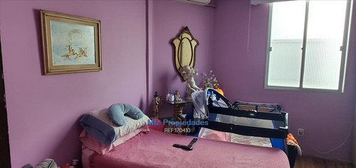 Imagen 3 de 17 de Venta - Apartamento Frente A Presidencia - Todo Reciclado